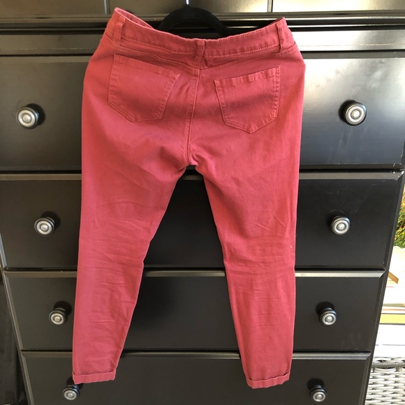 Red Jeans - Picture 4 of 4